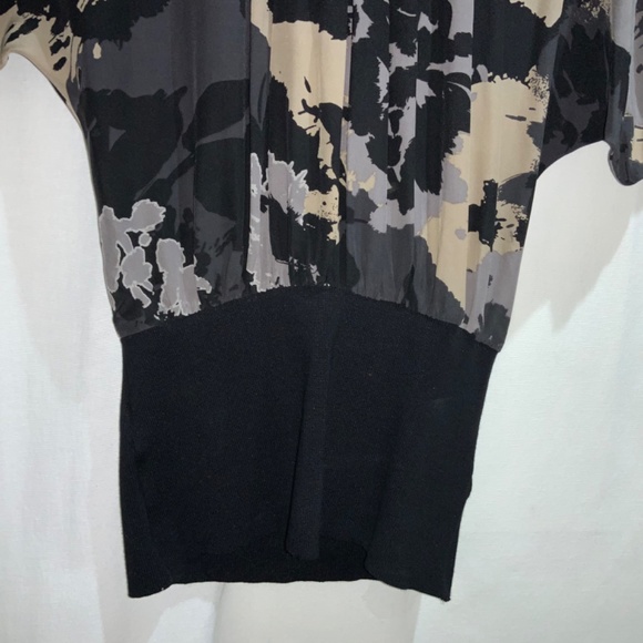Saks Fifth Avenue silk blouse Sz 4 abstract print bow back tie dolman sleeve - Picture 3 of 9